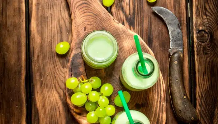 Leia mais sobre o artigo Como fazer Caipiríssima de Uva Verde! A Verdinha Surpreendente!